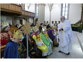 Aussendung der Sternsinger in Naumburg (Foto: Karl-Franz Thiede)